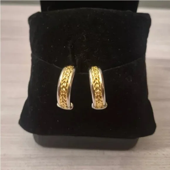 ✨ Vintage Chico’s Two-Tone Braided Hoop Earrings - Picture 4 of 8